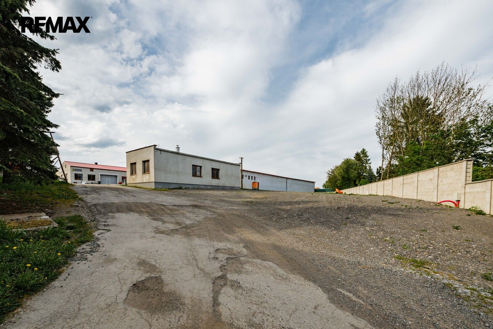 Sklady, Buřenice, 1 400 m² - 2