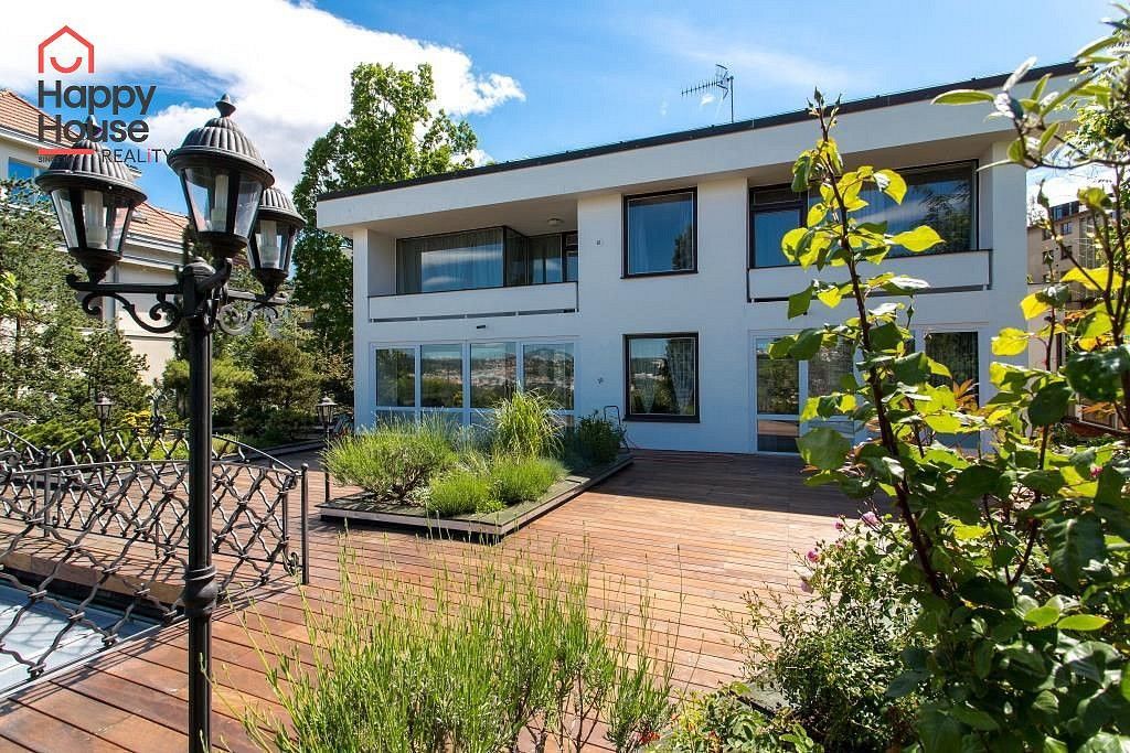 Rodinné domy, Na vápenném, Praha 4 - Podolí, 240 m² - 1