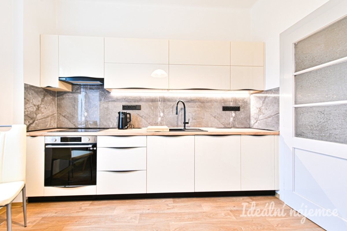 2+1, Hálkova, Znojmo, 64 m²