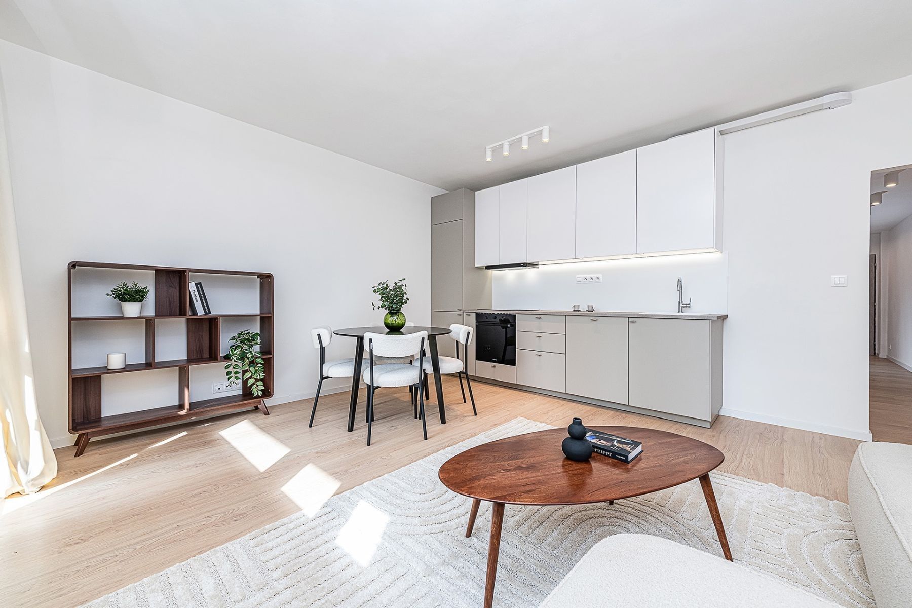 2+kk, Komunardů, Praha - Holešovice, 52 m² - 2