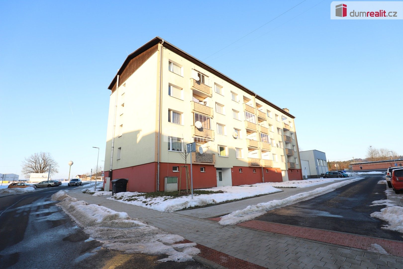 1+1, sídliště Lučina, Chodová Planá, 37 m²
