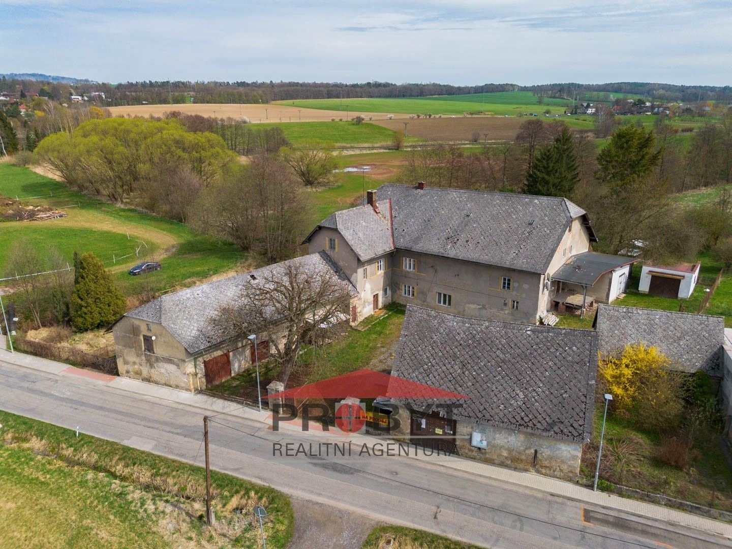 Prodej zemědělská usedlost - Doubravice, Hrubá Skála, 800 m²