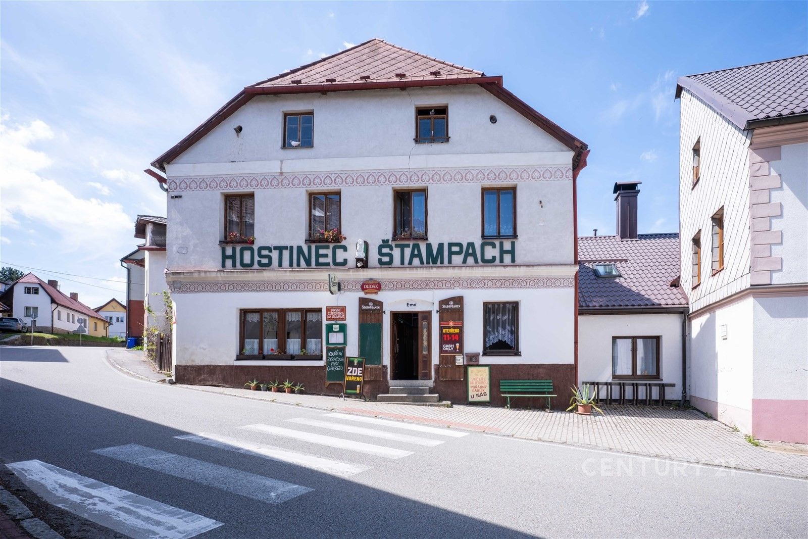Rodinné domy, Stachy, 458 m² - 1