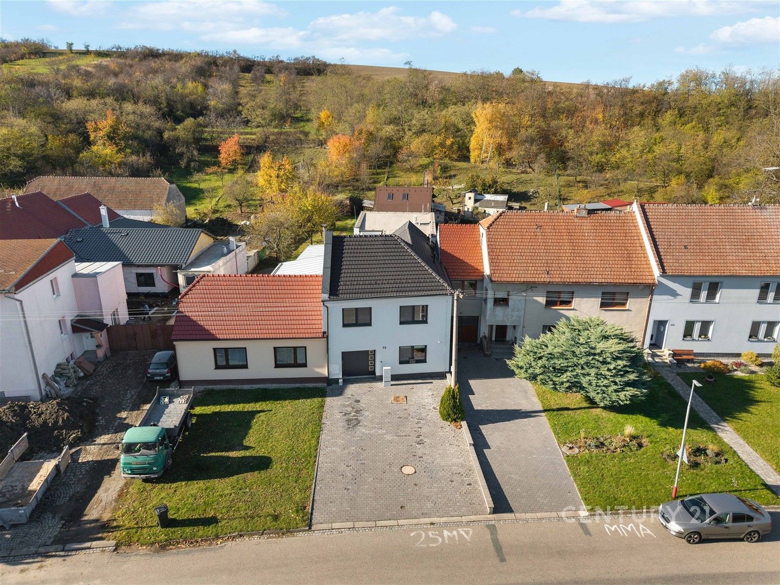 Prodej komerční - Milešovice, 275 m²