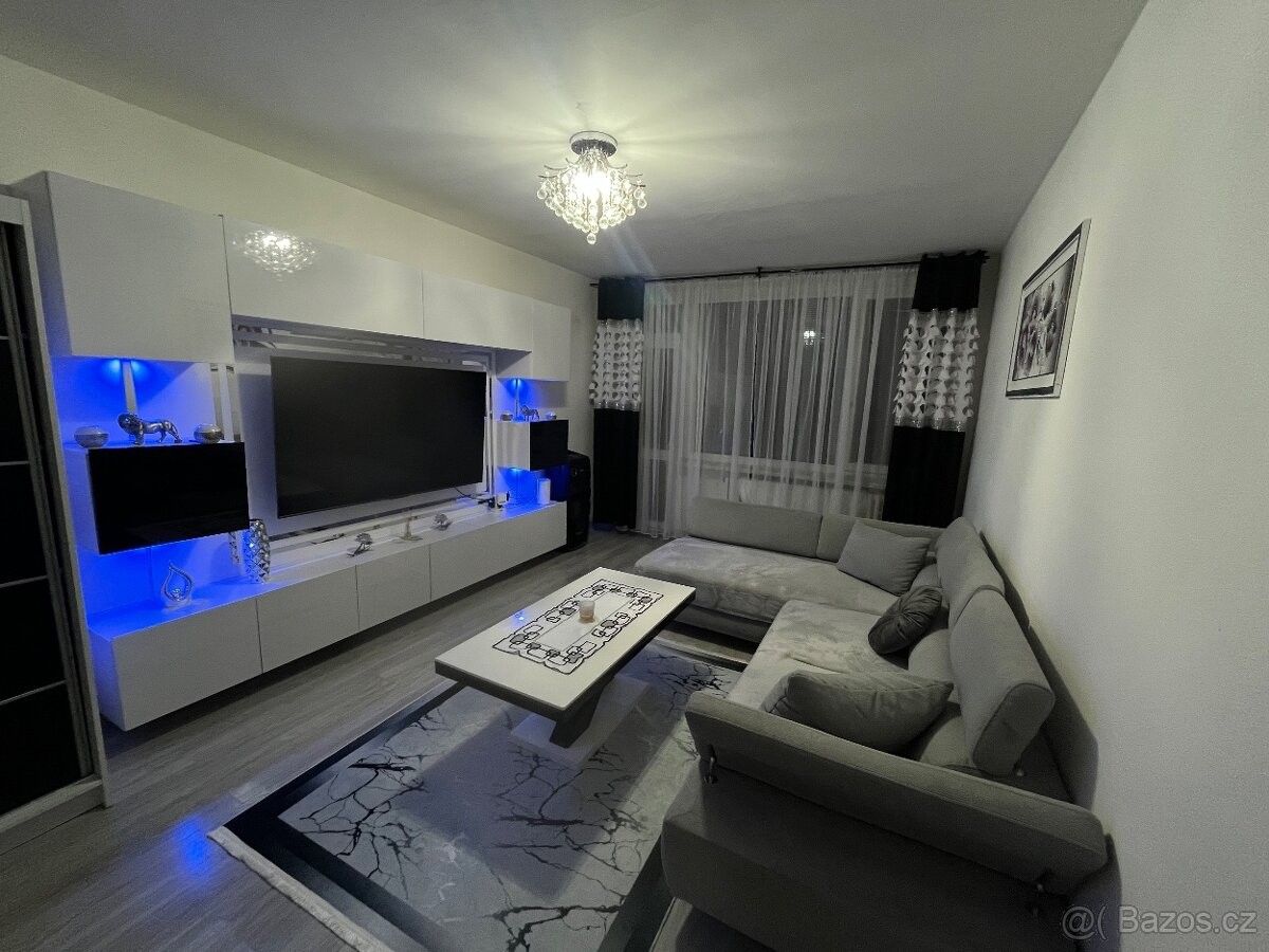 Byty, Postoloprty, 439 42