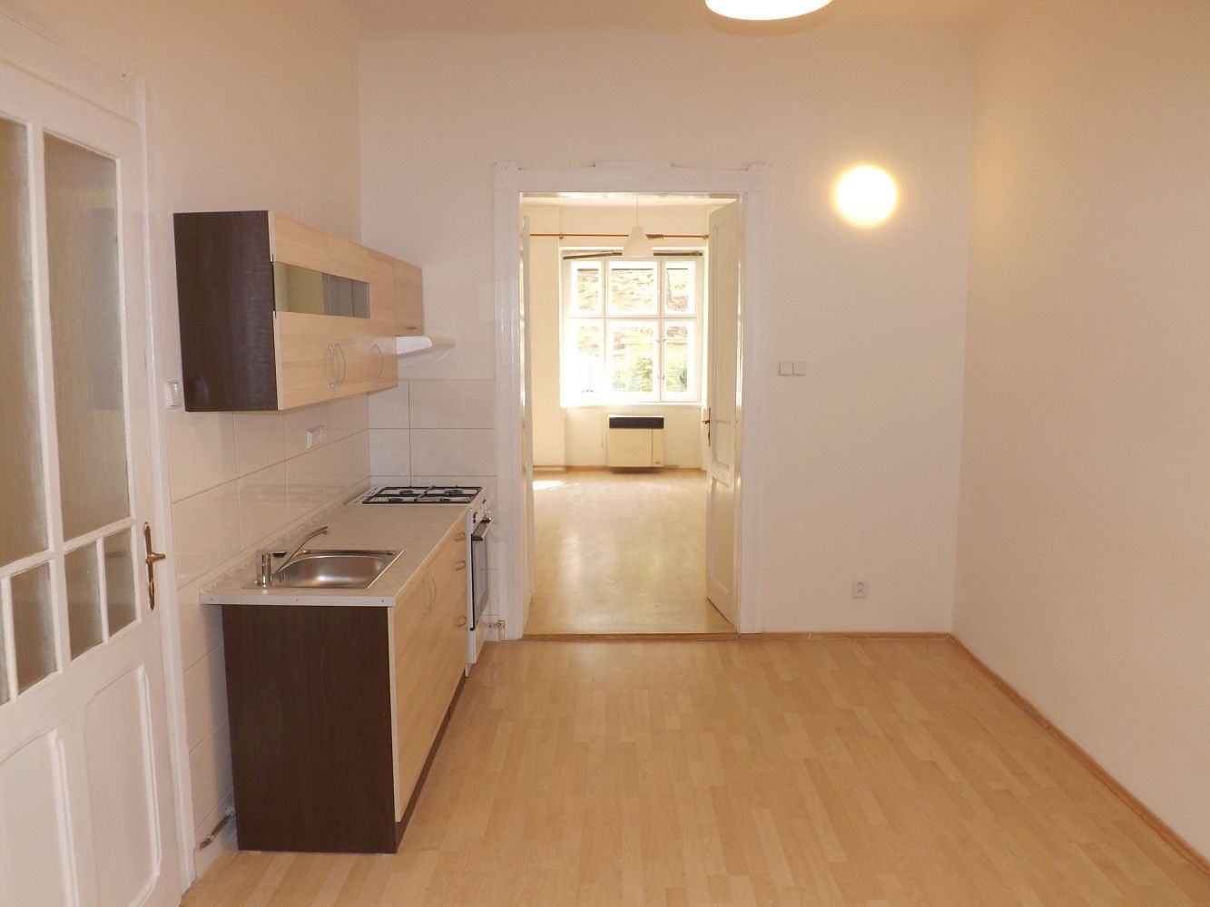 Byt 1+1 · 49 m² · náměstí Generála Kutlvašra, Praha 4 - Nusle - 2