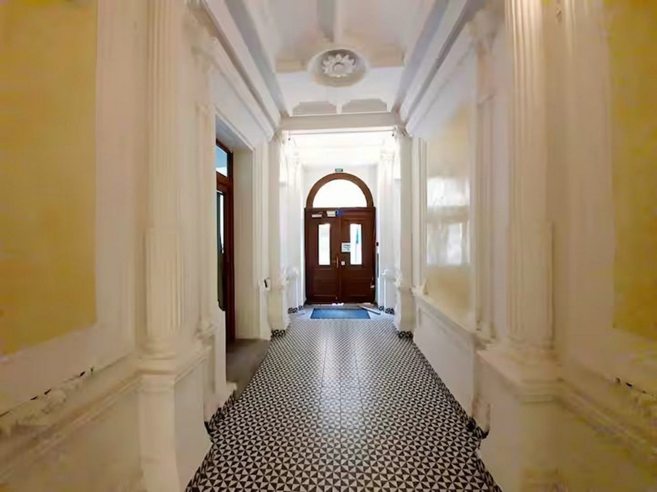 Pronájem byt - Tyršova, Praha - Nové Město, 27 m² - 5