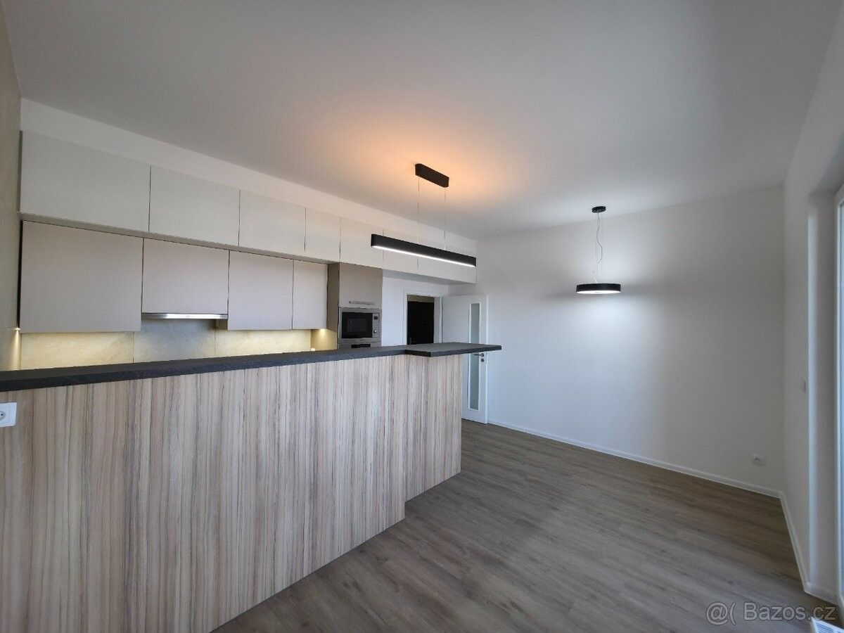 Pronájem byt - České Budějovice, 370 01