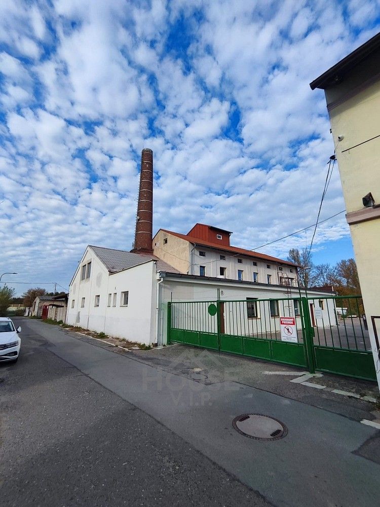 Obchodní prostory, Přelouč, okres Pardubice, Pardubický kraj, 1 800 m² - 1