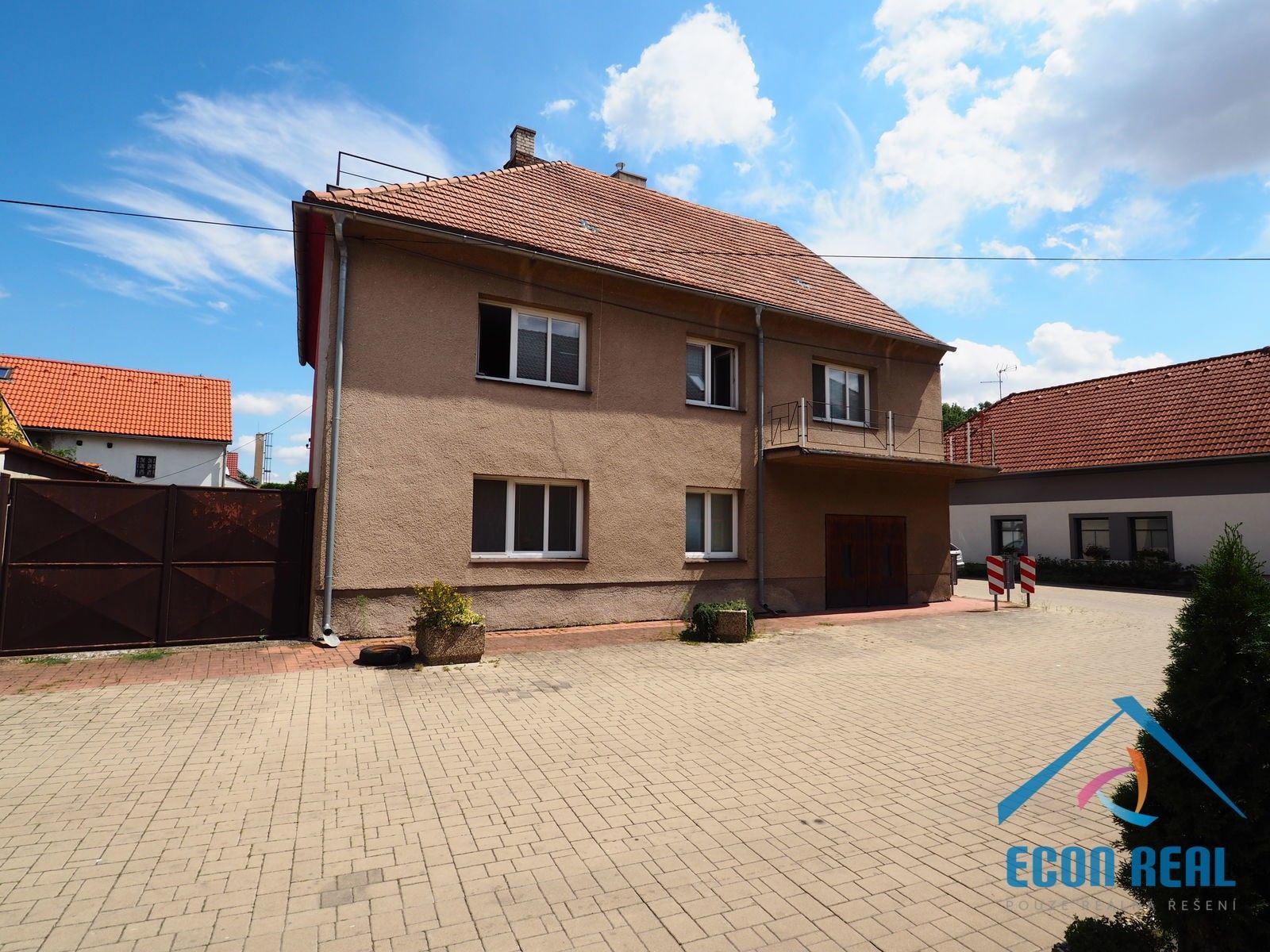 Prodej rodinný dům - Nerudova, Libochovice, 290 m²