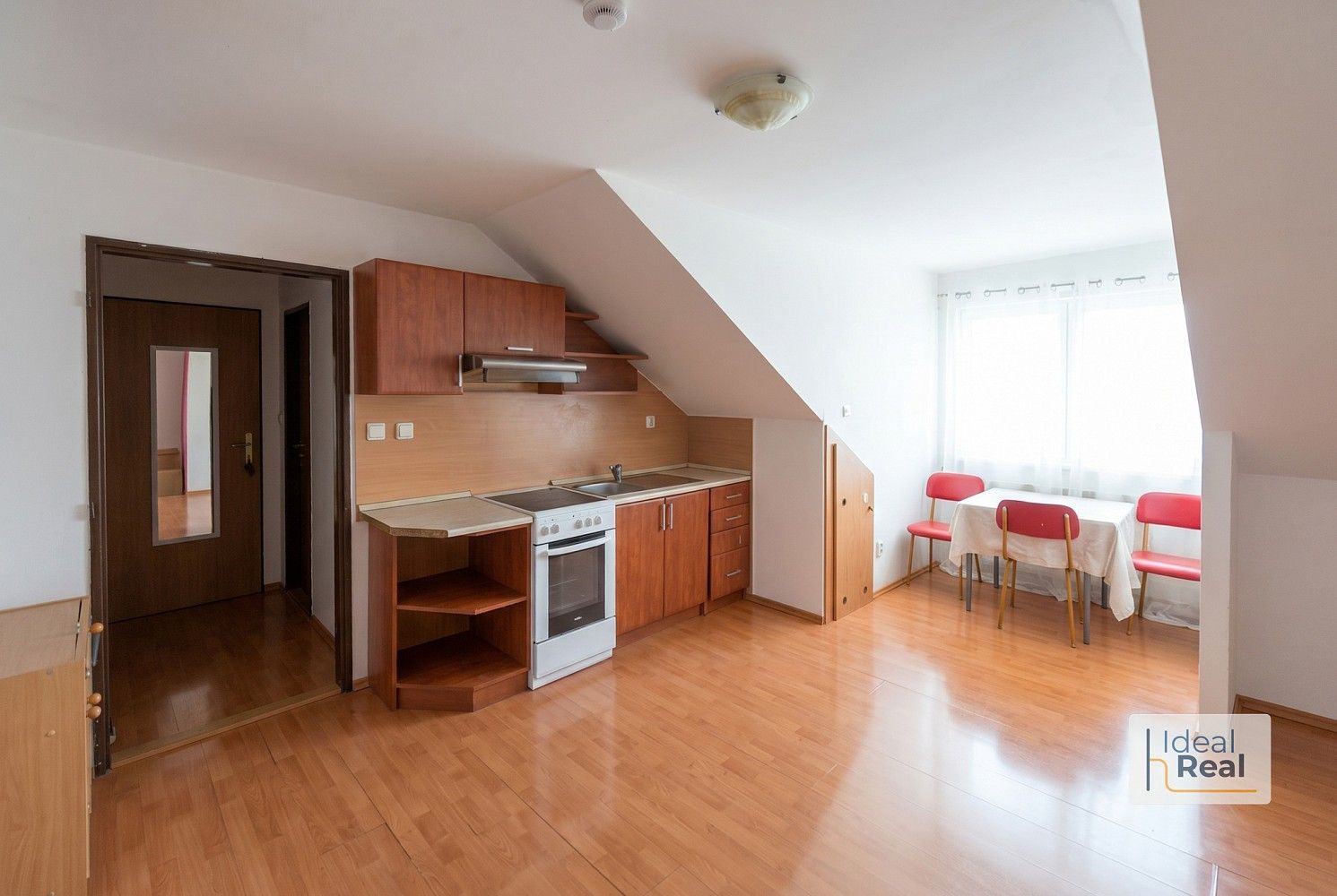 Byt 2+1, 67 m²