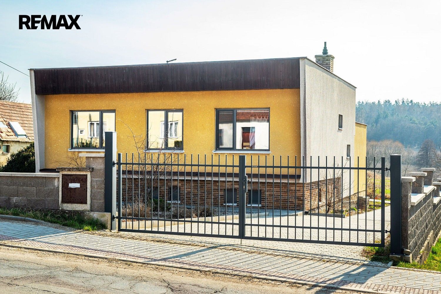Rodinné domy, Šumná, okres Znojmo, 200 m² - 1