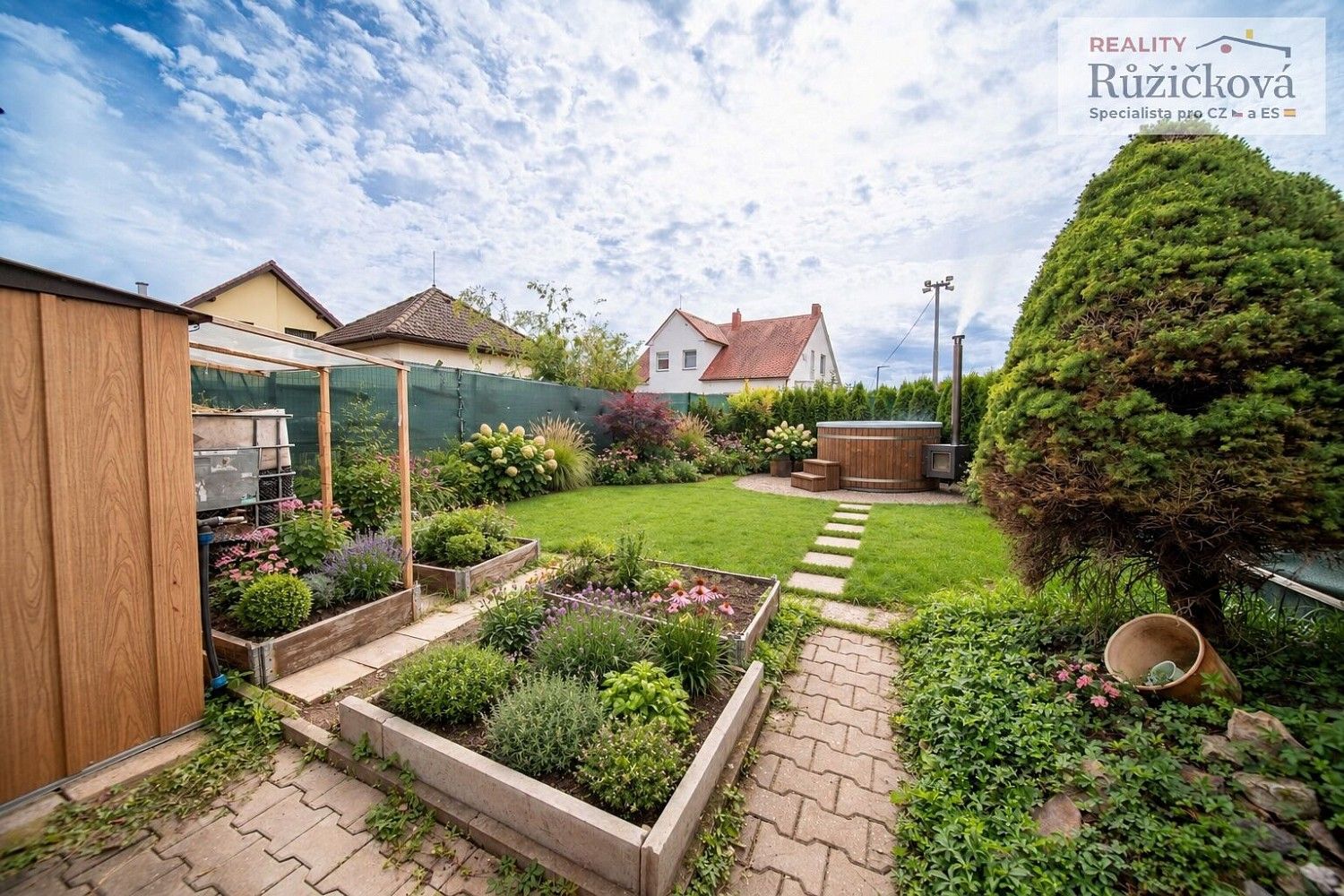 3+1, Jiráskova, Smiřice, okres Hradec Králové, 76 m² - 1