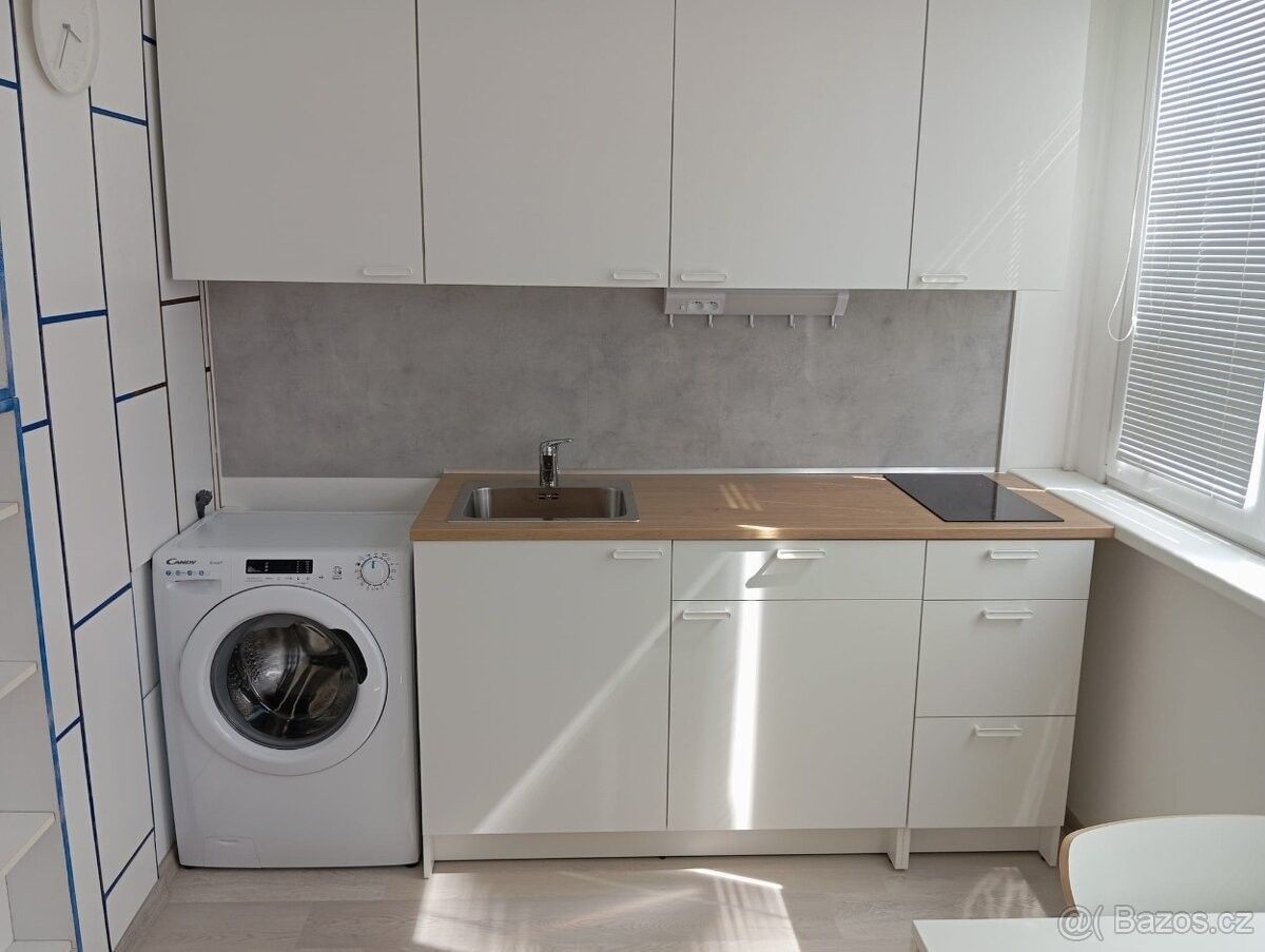 Pronájem byt - Uherský Brod, 688 01