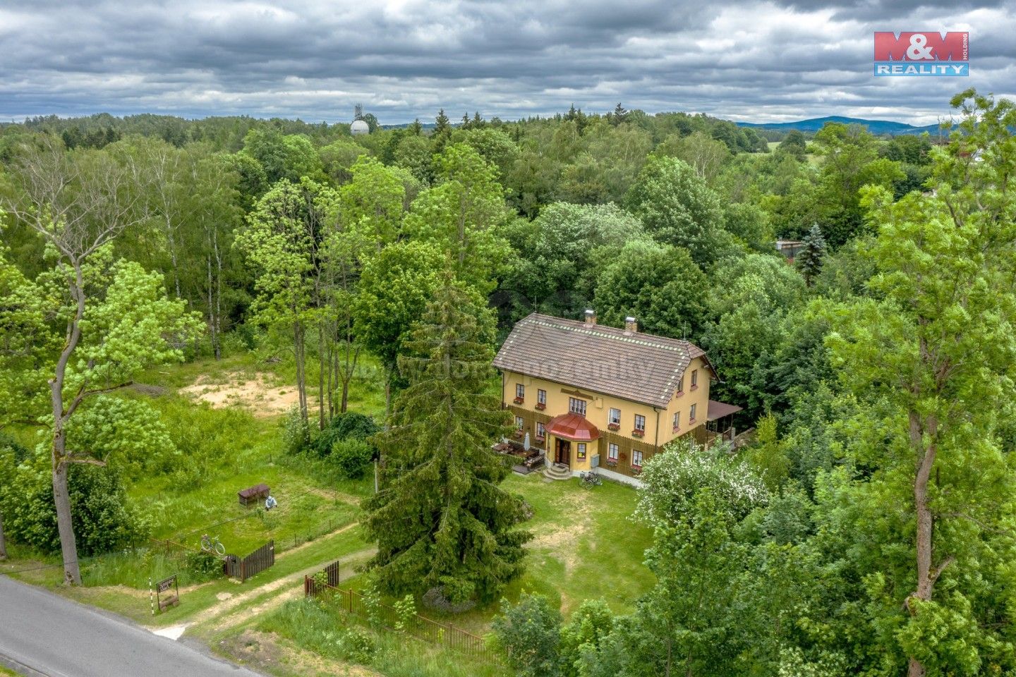 Prodej ubytovací zařízení - Zahrady, Krásná Lípa, 280 m²