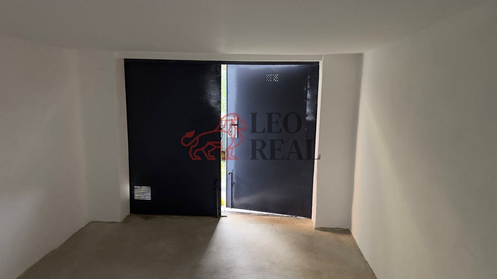 Garáže, Nedbalova, Děčín, 20 m²