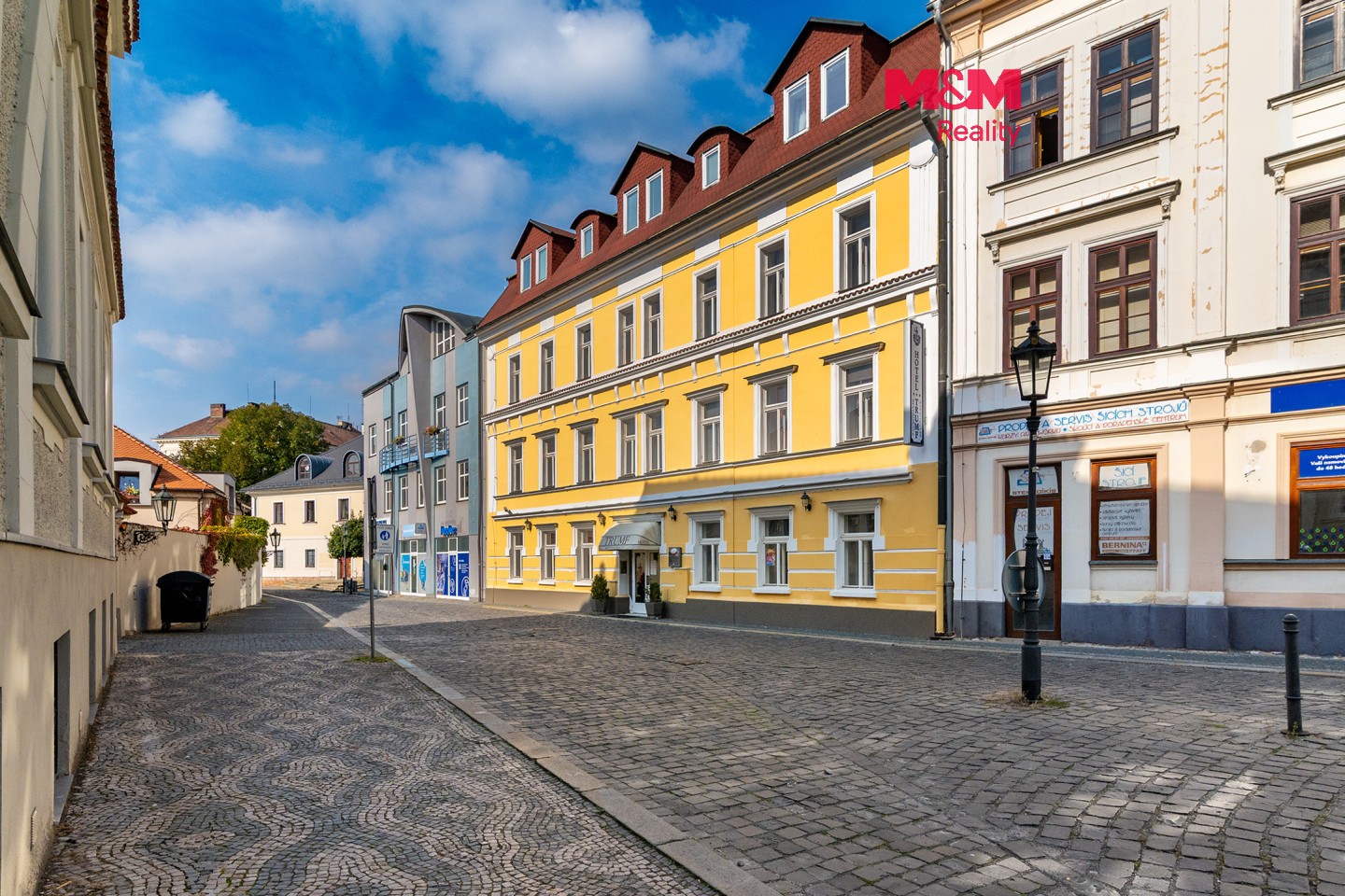 Ubytovací zařízení, Českobratrské náměstí, Mladá Boleslav, 961 m² - 1