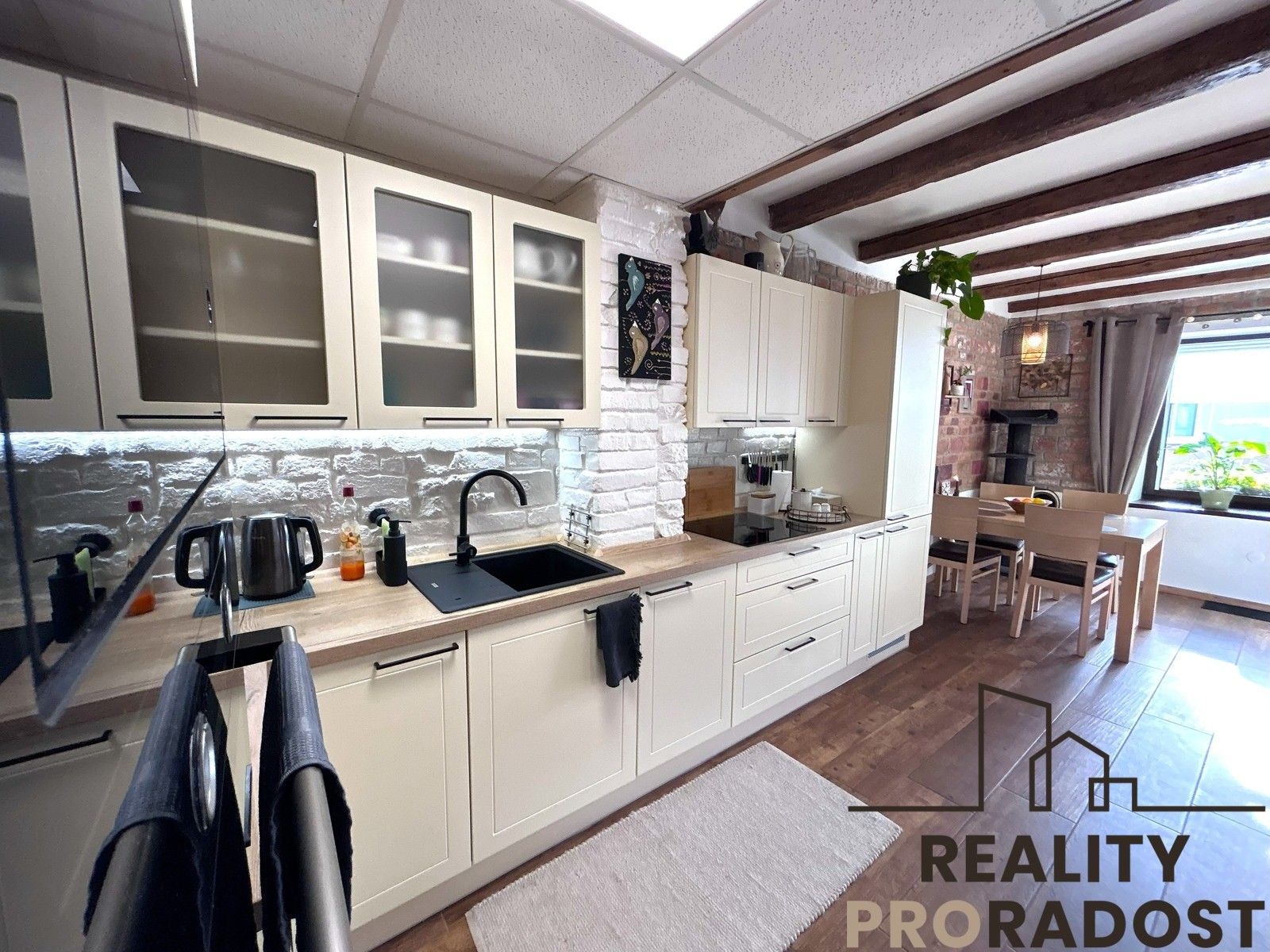 Prodej rodinný dům - Znojemská, Kuchařovice, 160 m²