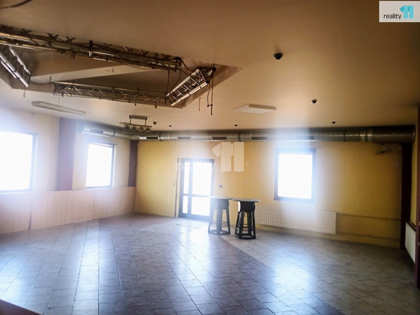 Pronájem obchodní prostory - Svazácká, Ostrava, 280 m²