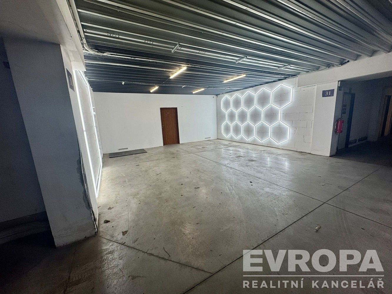 Ostatní, Plzeň - Jižní Předměstí, okres Plzeň-město, Plzeňský kraj, 58 m² - 1