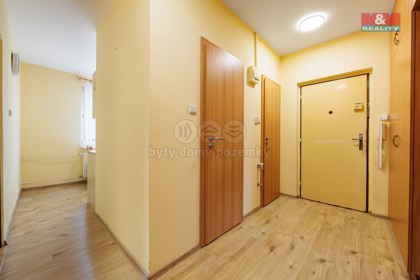 Prodej byt 3+1 - 1. máje, Nová Role, 69 m²
