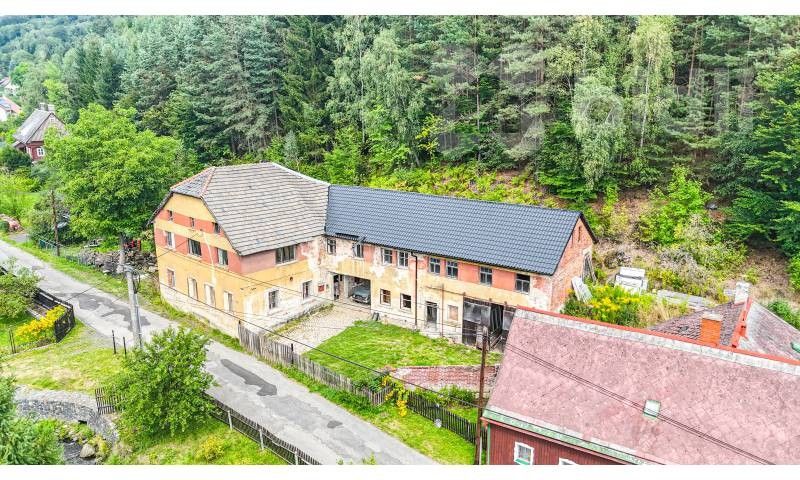 Rodinné domy, Svor Rousínov, 220 m²