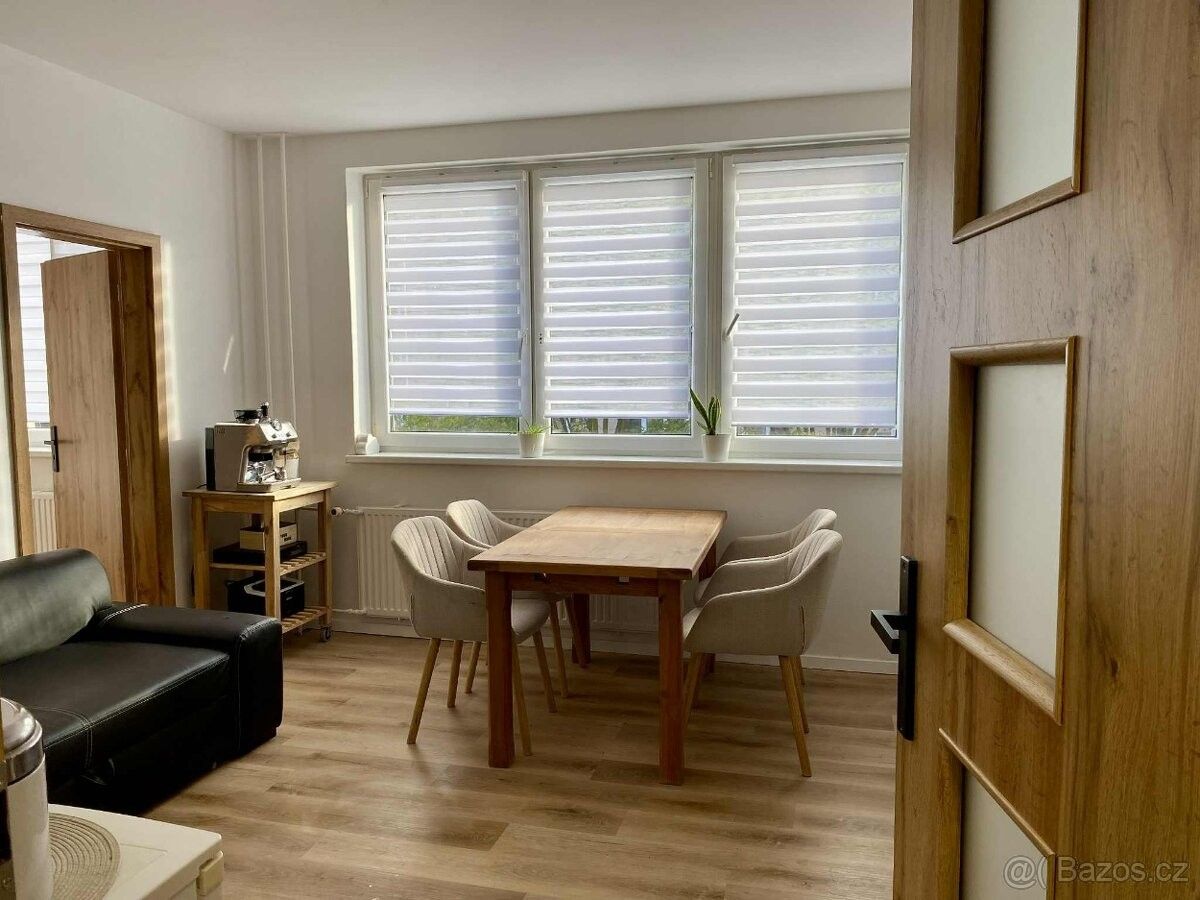 Byty, Ostrava, 700 30