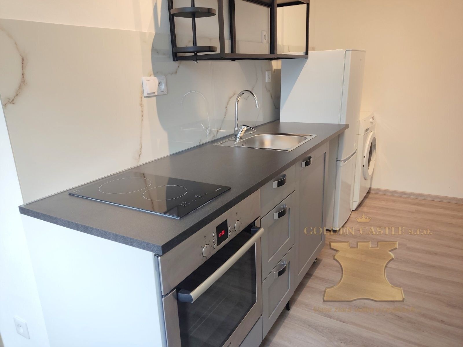 Pronájem byt 1+1 - Svépomoc, Sezimovo Ústí, 35 m²