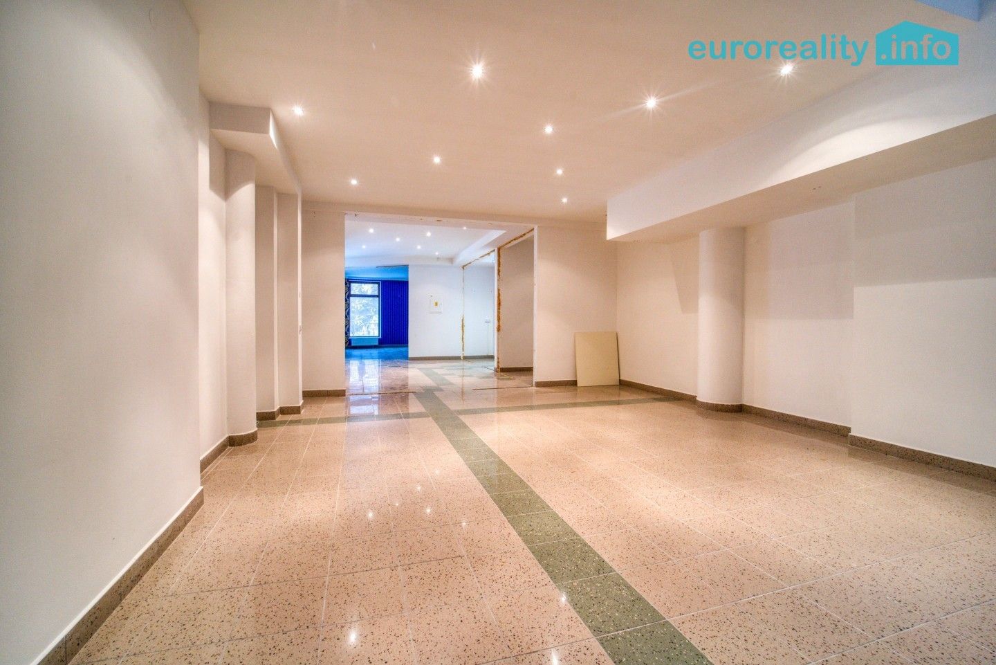 Byty, Zámecký vrch, Karlovy Vary, 301 m² - 1