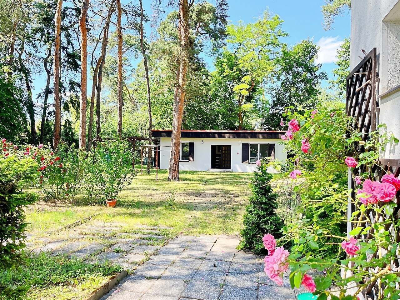 Chaty, Lhota - Lhota u Dřís, Středočeský kraj - 1