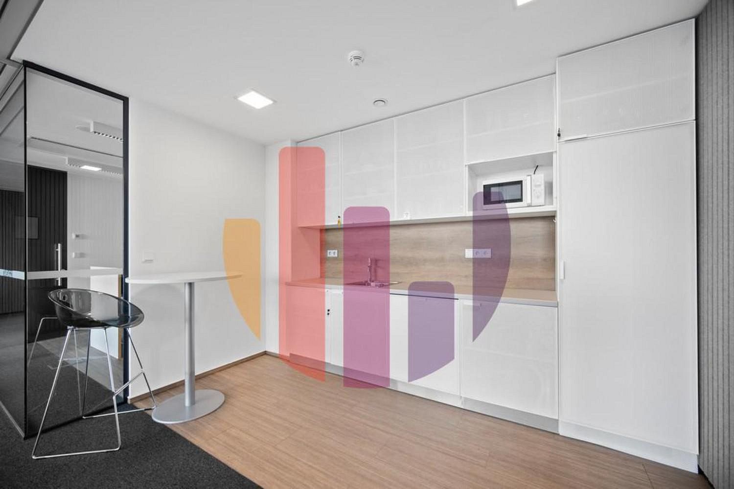 Pronájem kancelář - Praha - Libeň, okres Praha 8, Hlavní město Praha, 491 m² - 5