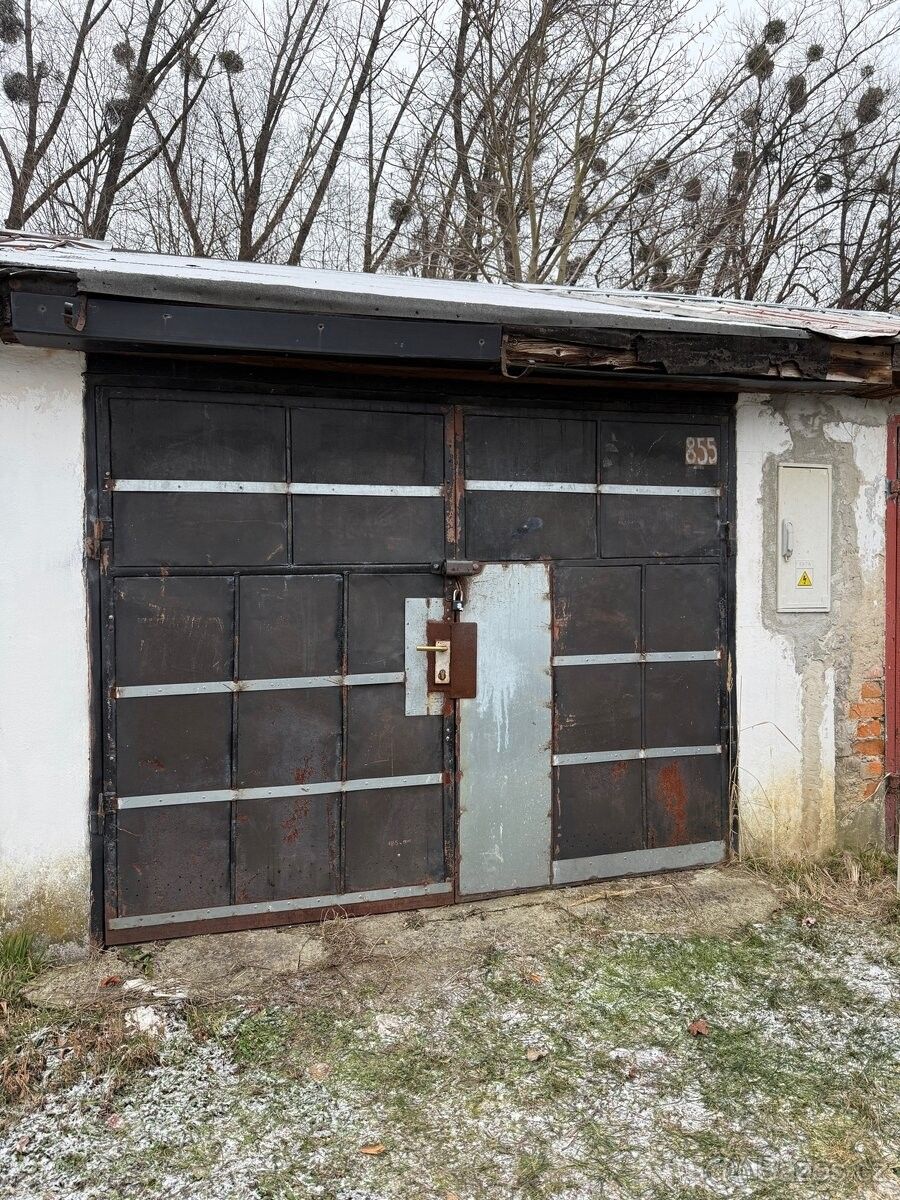 Garáže, Karviná, 733 01