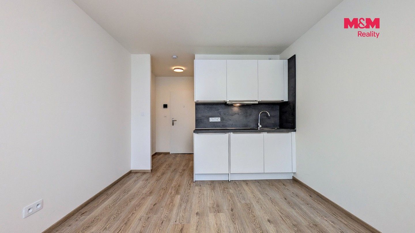 1+kk, Kubánské náměstí, Praha, 19 m² - 2