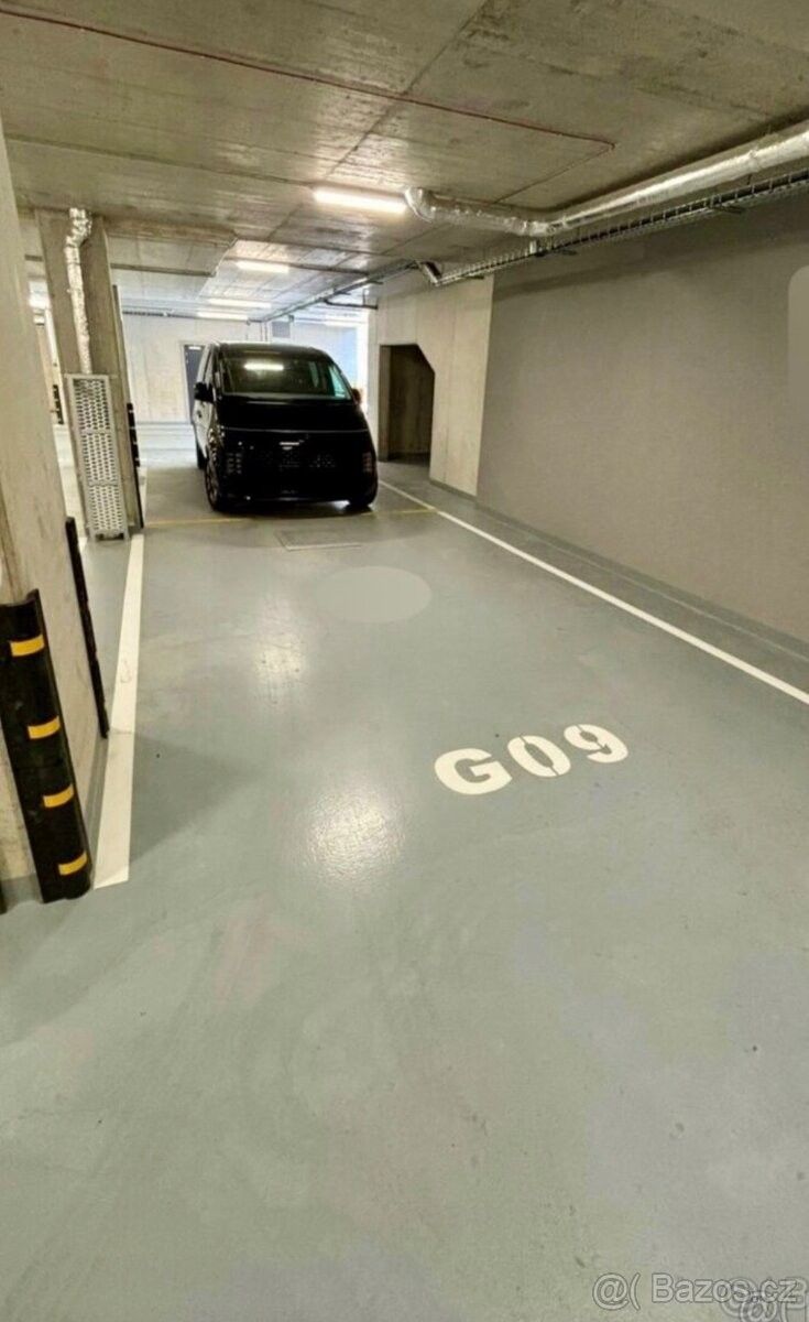 Garáže, Pardubice, 530 03
