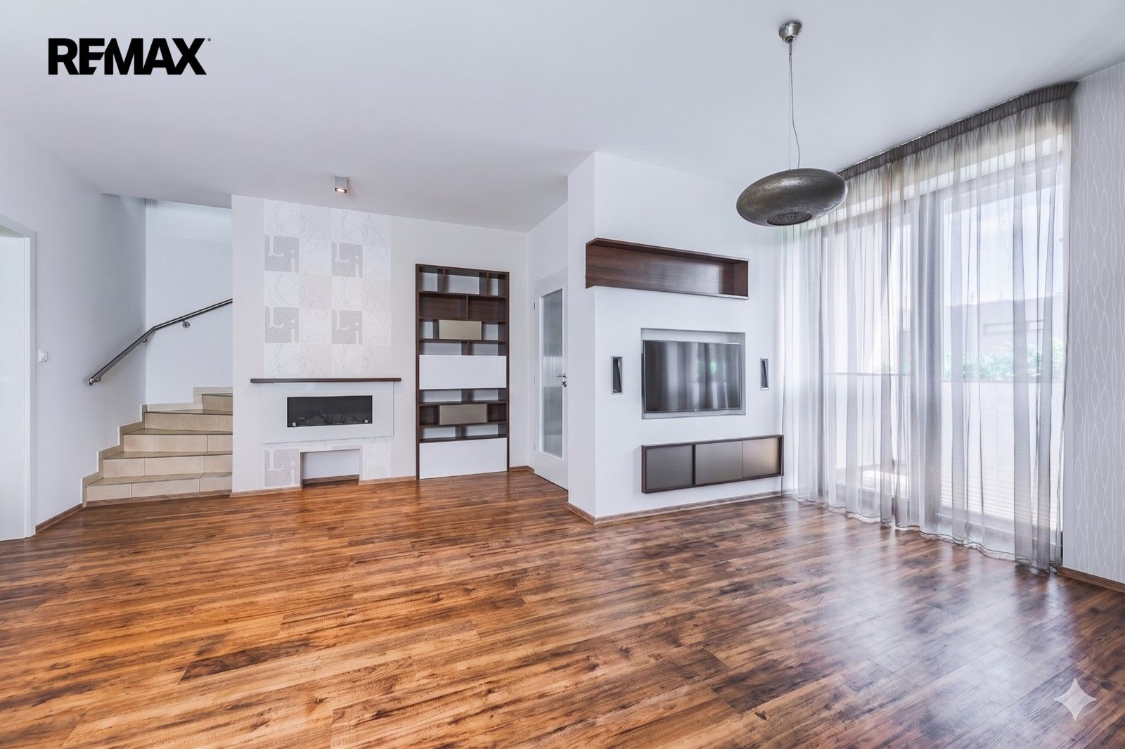 Rodinné domy, Lipoltická 810, Praha Vinoř, 202 m² - 1