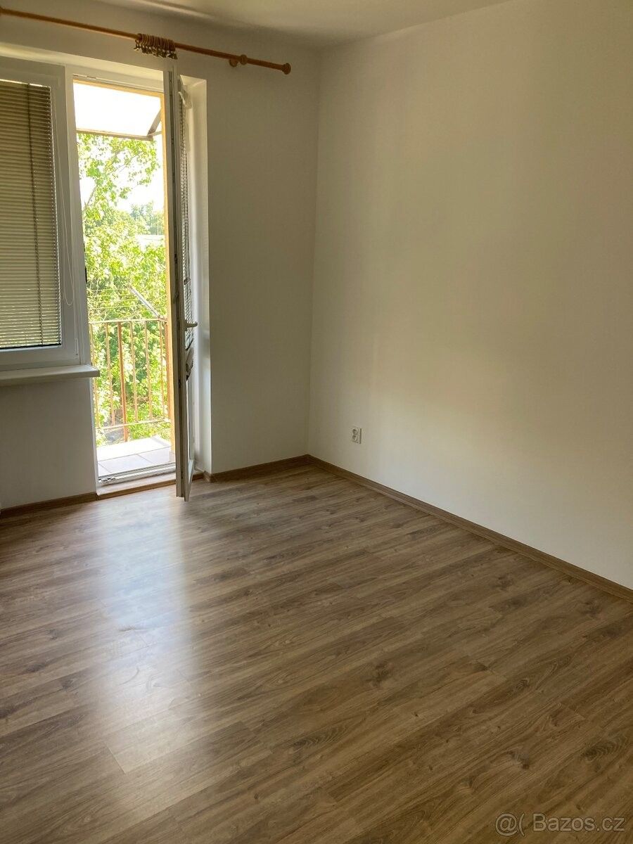 Byty, Veselí nad Moravou, 698 01