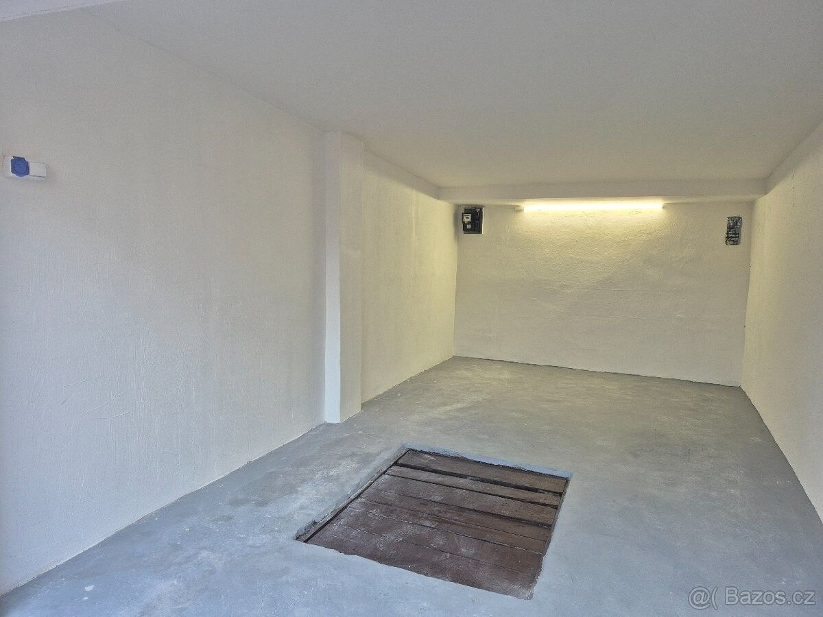 Prodej garáž - Poděbrady, 290 01