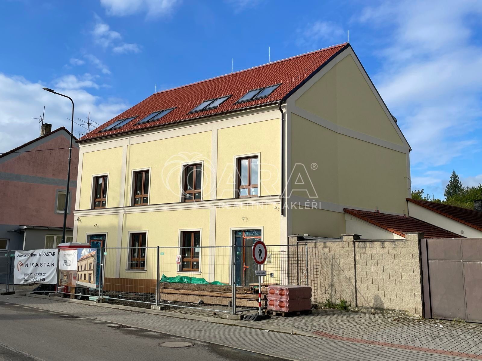 Prodej rodinný dům - Hrubínova, Netvořice, 310 m²