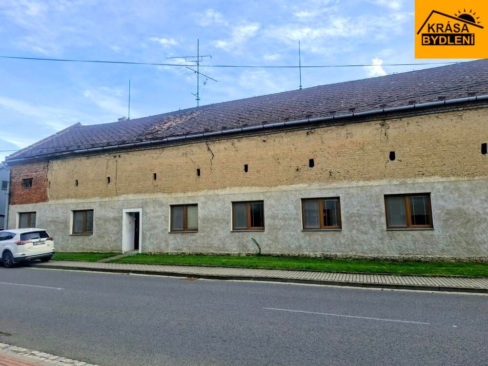 Prodej rodinný dům - Loučany, 250 m² - 2