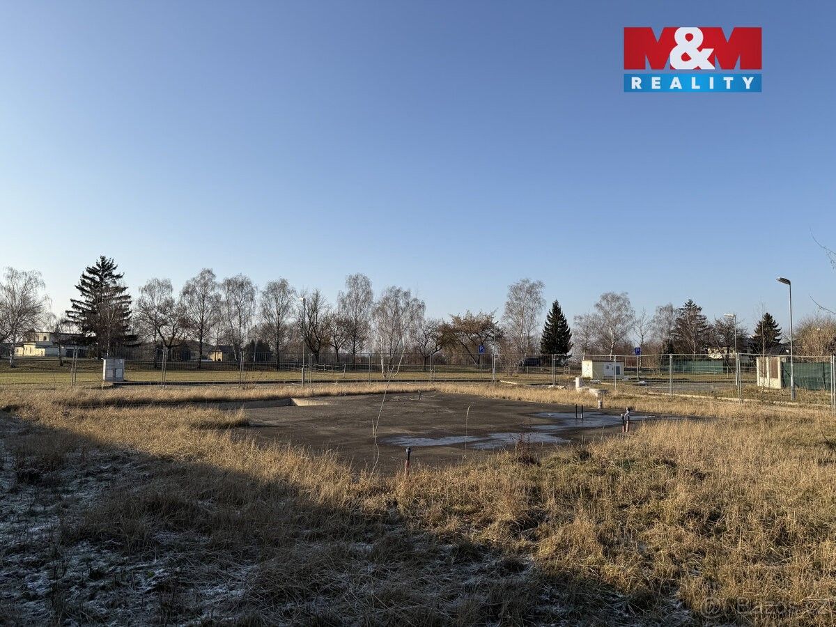 Stavební pozemek, Zlatníky-Hodkovice – pohled 2