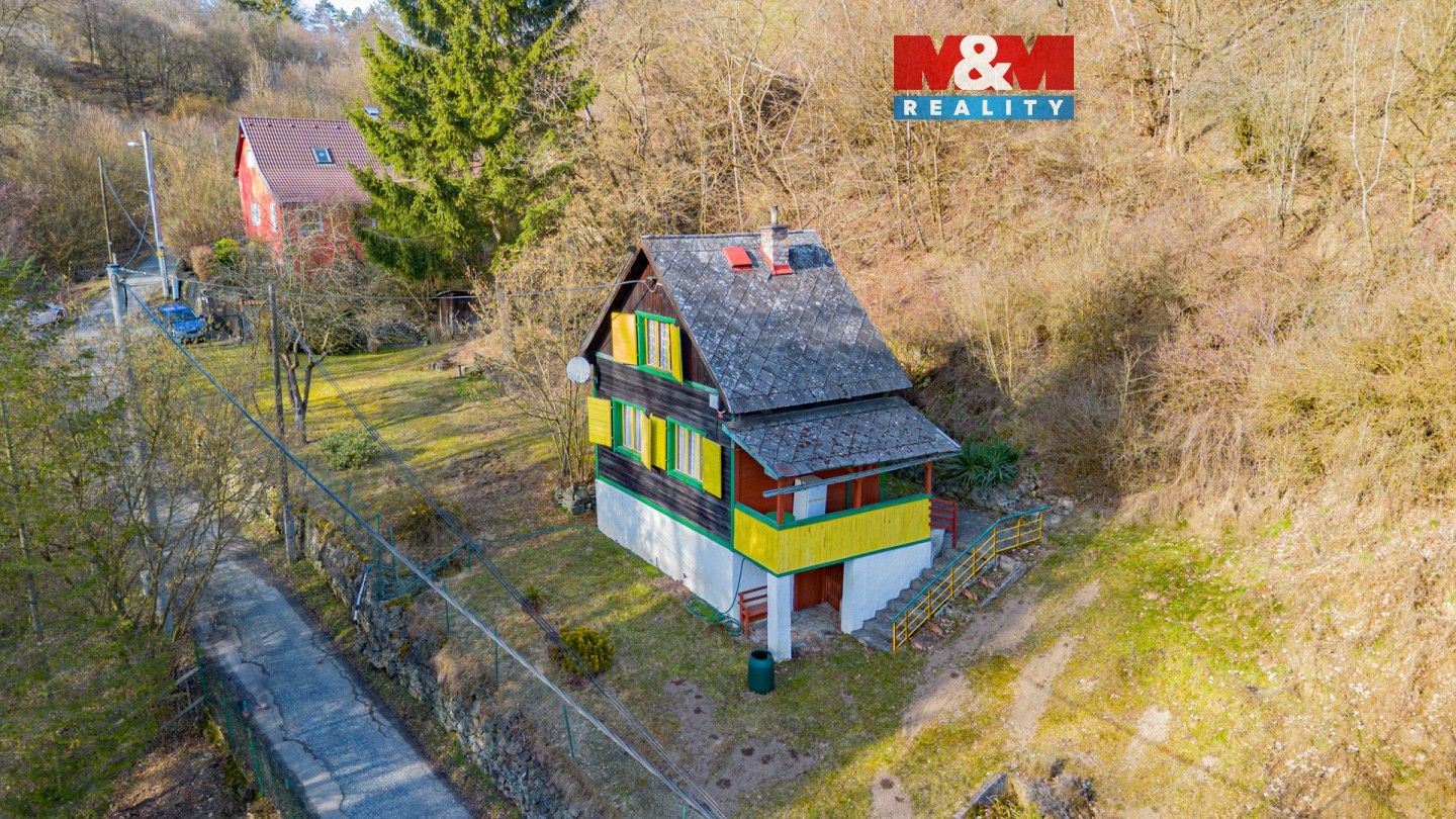 Chaty, Studené, Jílové u Prahy, 28 m²