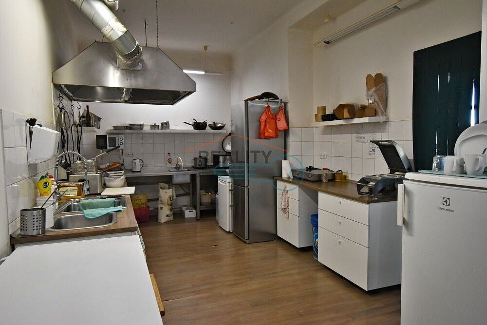 Obchodní prostory · 80 m² · Praha - Kunratice, okres Praha 4, Hlavní město Praha - 4