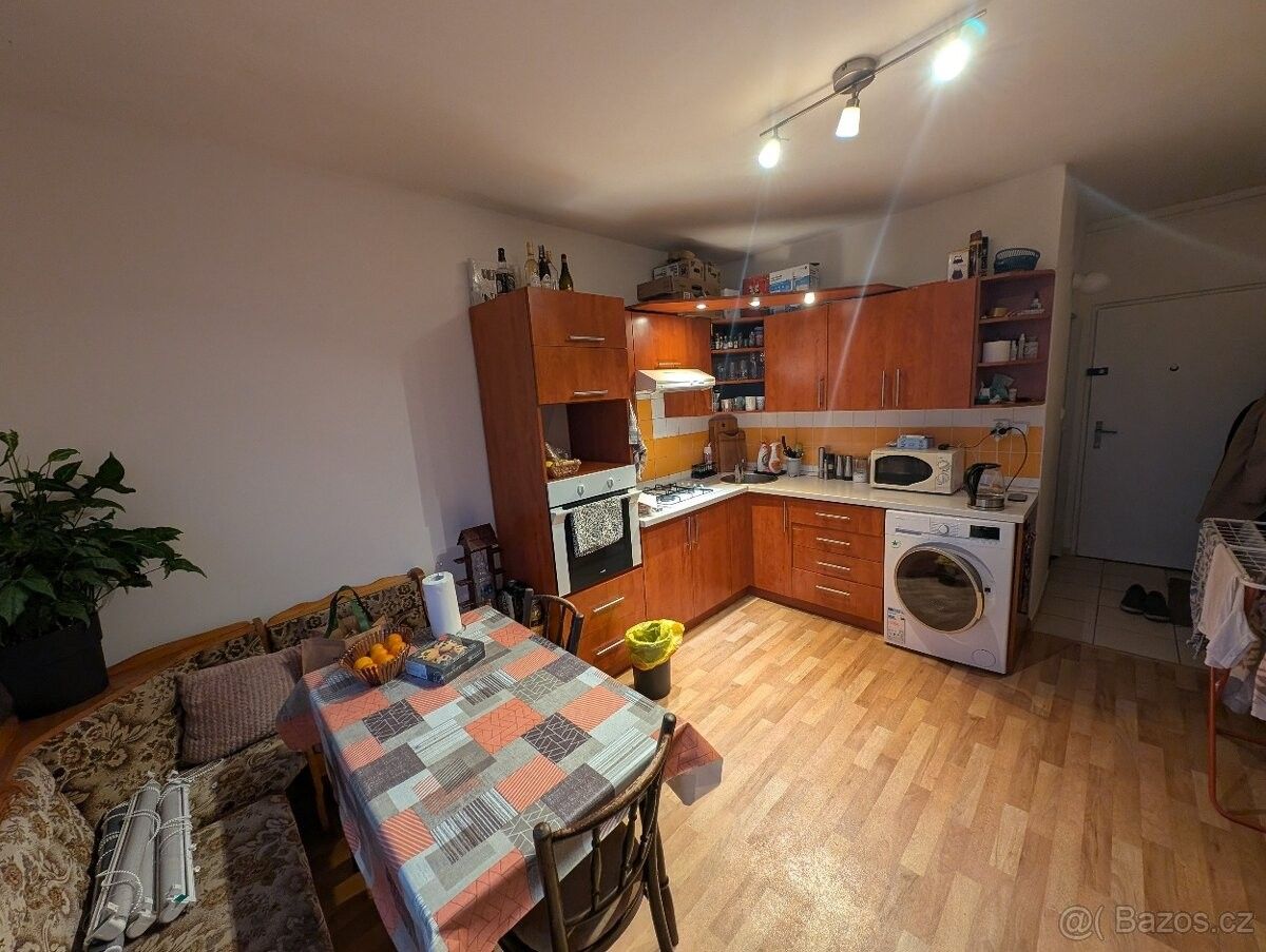 Pronájem byt - Pětipsy, 431 53