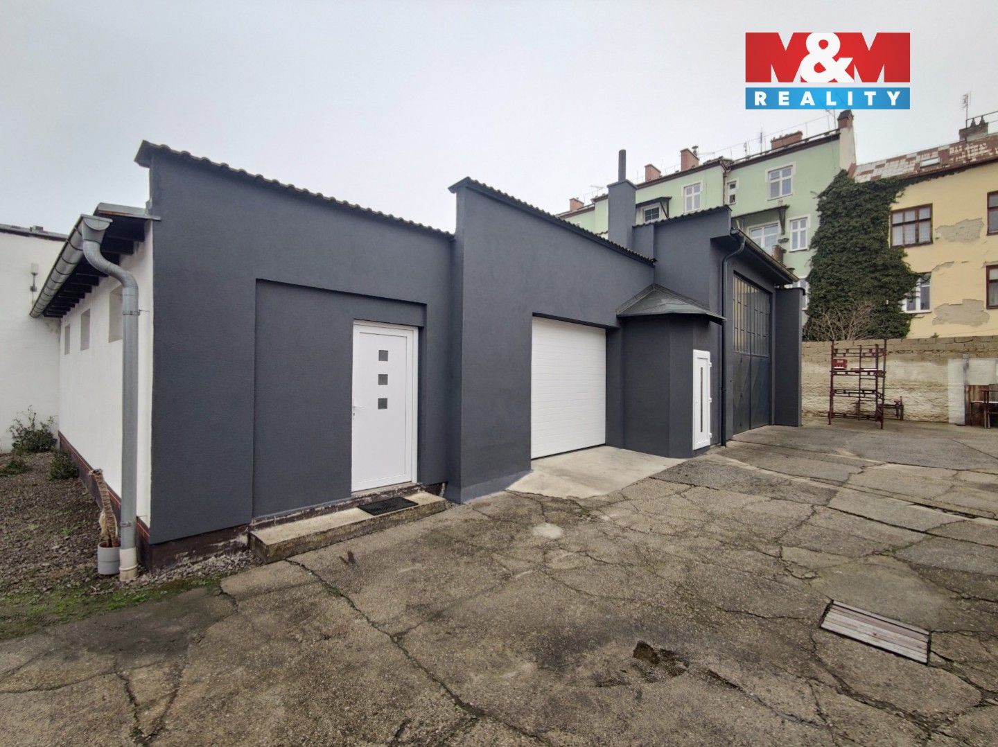 Pronájem garáž - Newtonova, Ostrava, 140 m²