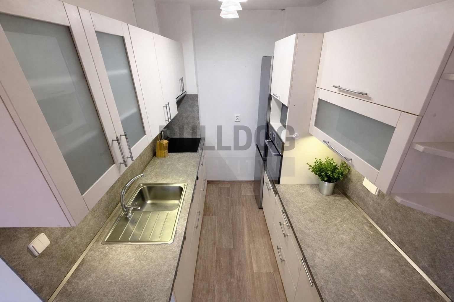 Pronájem byt 3+kk - Bělčická, Praha, 54 m²