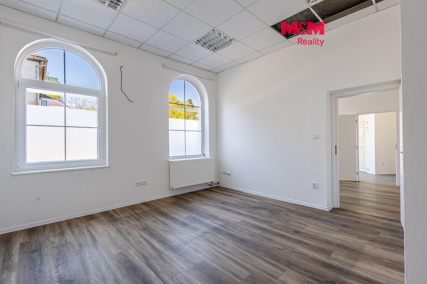 Obchodní prostory, Tržní náměstí, Nový Bor, 108 m² - 1