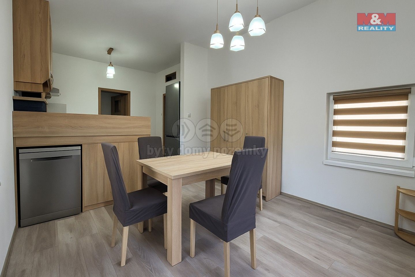 Prodej rodinný dům - Velemyšleves, 62 m²
