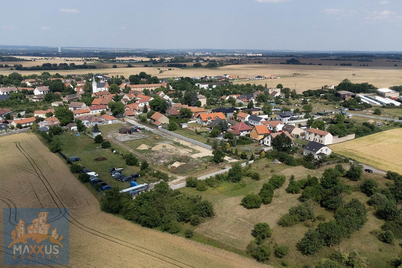 Pozemek, 1 265 m²