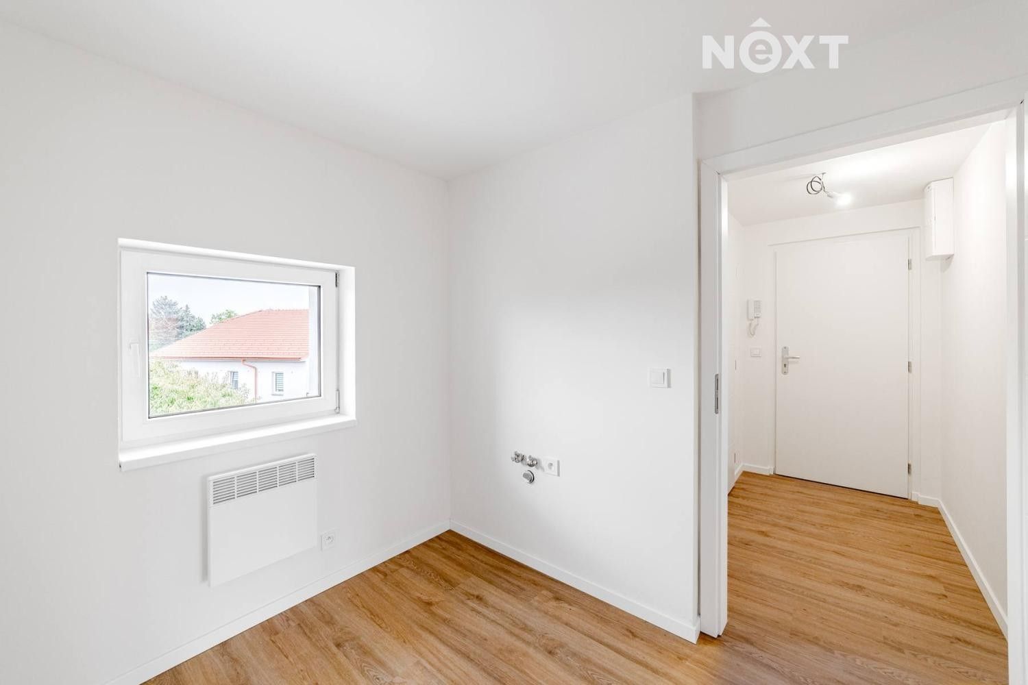 Prodej byt 1+1 - Suchdolská, Praha, 27 m²