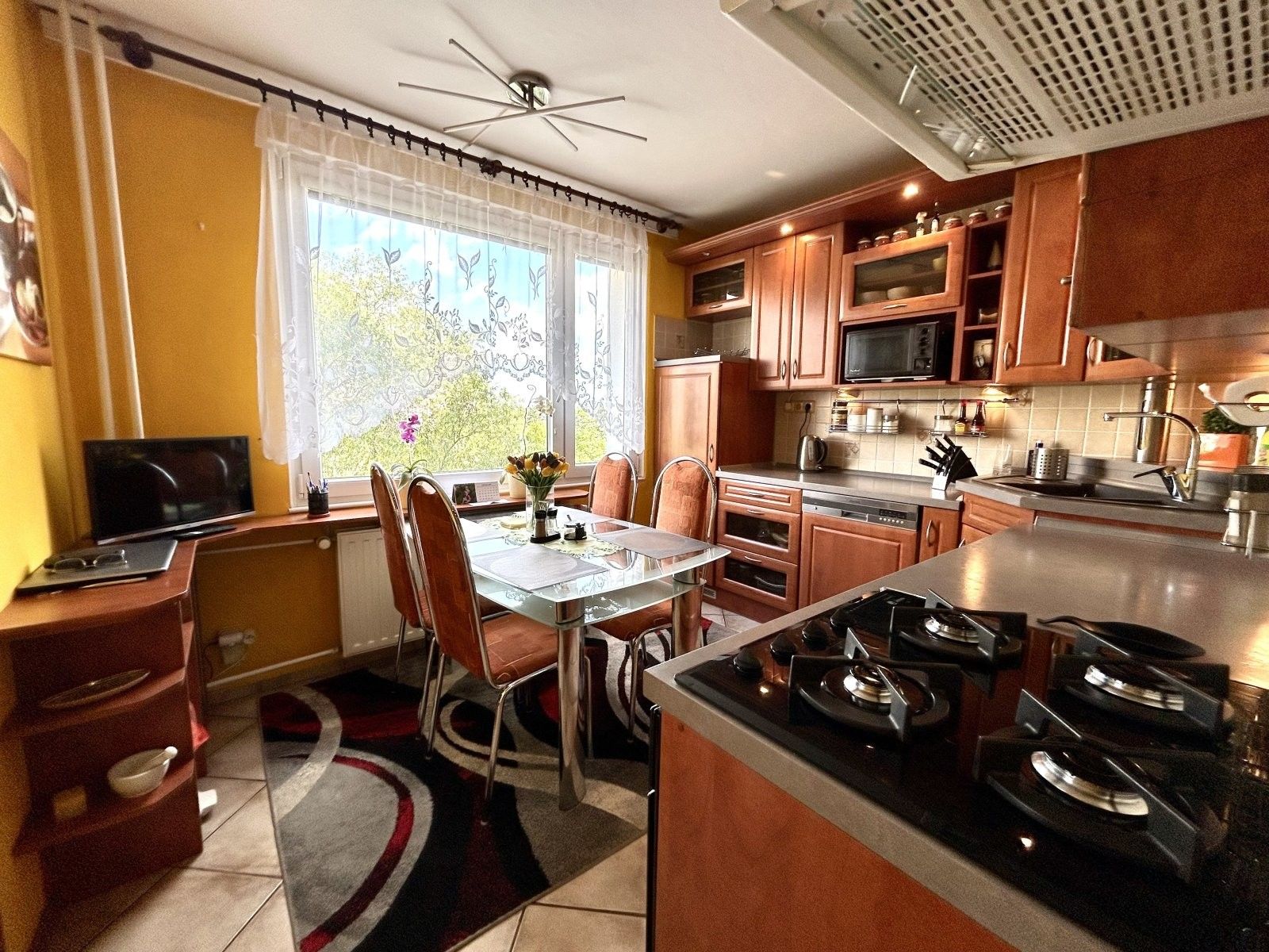 Prodej byt 3+1 - Bartoňova, Pardubice, 64 m² - 2